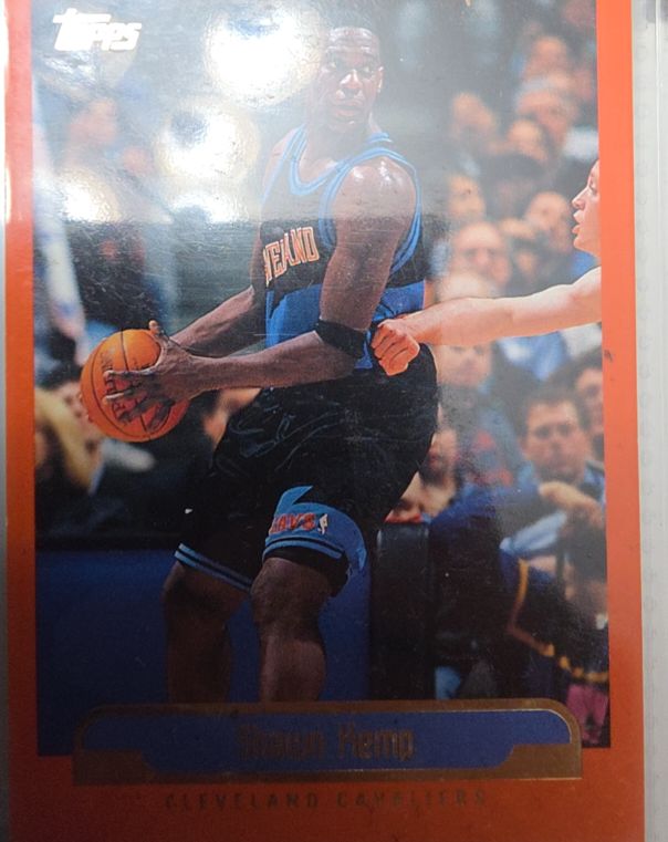 1999-00 Topps #32 Shawn Kemp — front