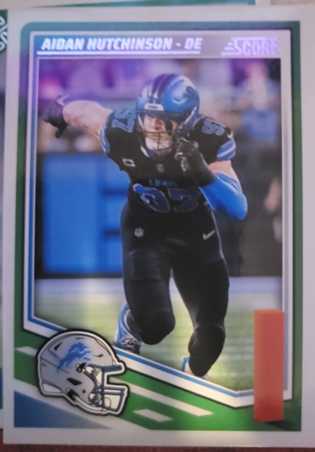 2025 Panini Score #41 Aidan Hutchinson — front