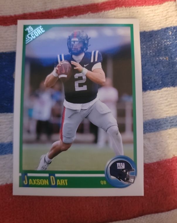 2025 Panini Score #9 Jaxson Dart — front