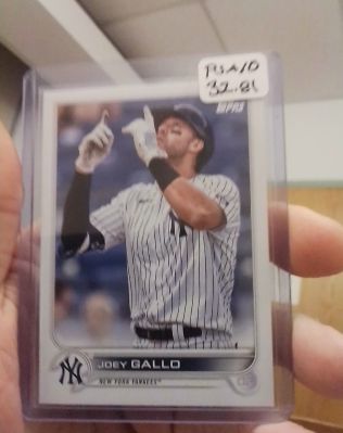 2022 Topps #322 Joey Gallo New York Yankees — front