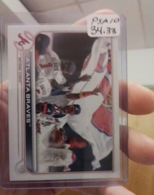 2022 Topps #164 Atlanta Braves — front