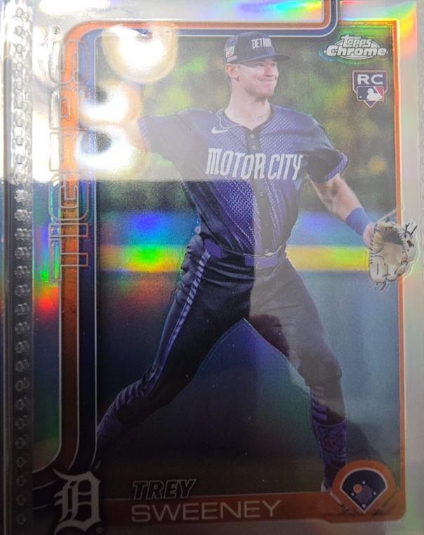 2025 Topps Chrome #6 Trey Sweeney — front