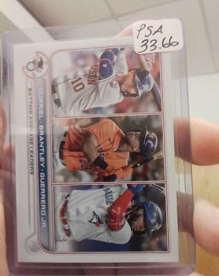 2022 Topps #165 AL Batting Average Leaders Yuli Gurriel / Michael Brantley / Vladimir Guerrero Jr. — front