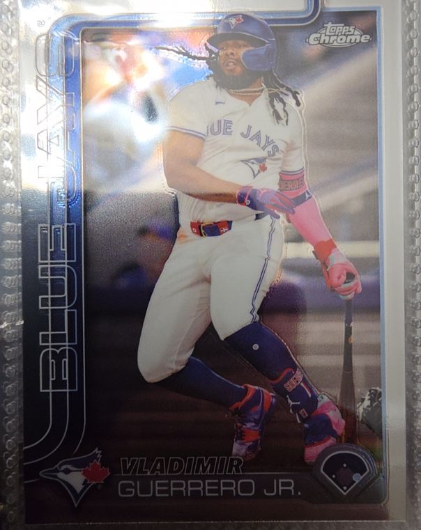 2025 Topps Chrome #259 Vladimir Guerrero Jr. — front