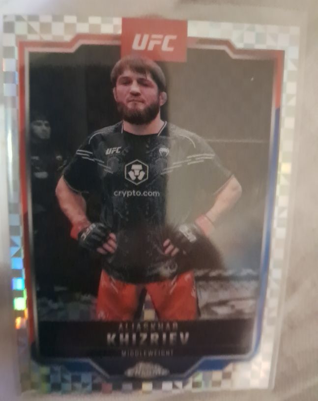 2025 Topps Chrome UFC #196 Aliaskhab Khizriev — front