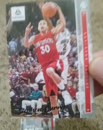 2022 Panini Chronicles Draft Picks Luminance #46 Stephen Curry — front