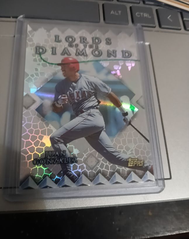 1999 Topps Lords of the Diamond Juan Gonzalez — front