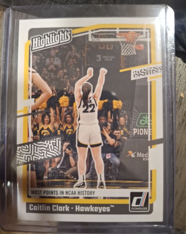2024 Panini Donruss #H11 Caitlin Clark Highlights — front