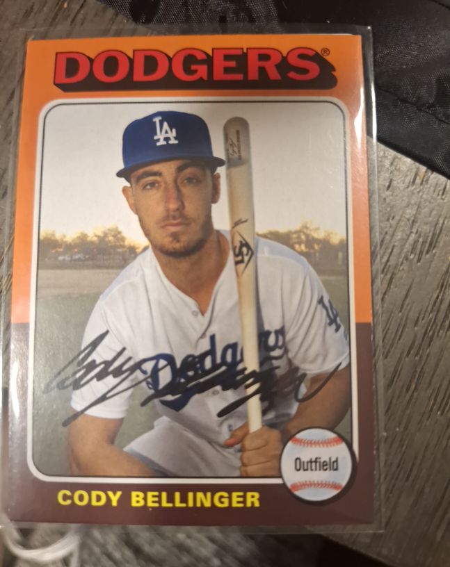 1975 Topps Baseball Mini #220 Cody Bellinger — front