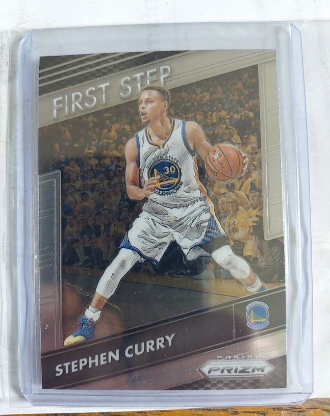 2016-17 Panini Prizm #4 Stephen Curry First Step — front