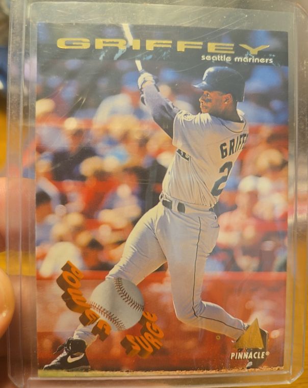 1994 Pinnacle Power Surge #PS23 Ken Griffey Jr. — front