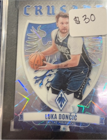 2023-24 Panini Phoenix Crusade #6 Luka Dončić — front