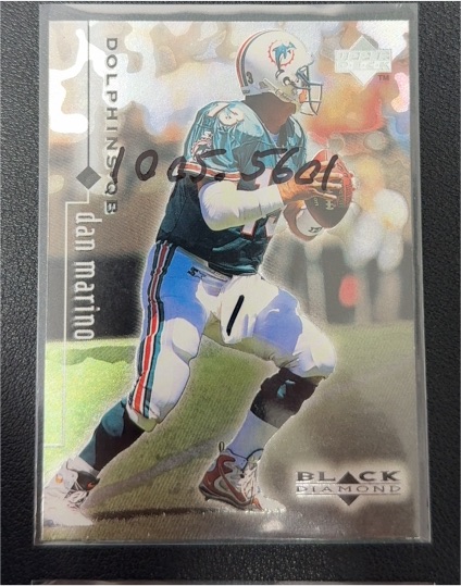 1998 Upper Deck Black Diamond #43 Dan Marino — front