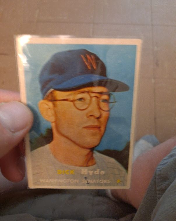 1957 Topps #403 Dick Hyde — front