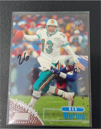 1998 Topps Stadium Club #20 Dan Marino — front