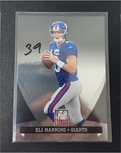 2011 Donruss Elite #64 Eli Manning — front