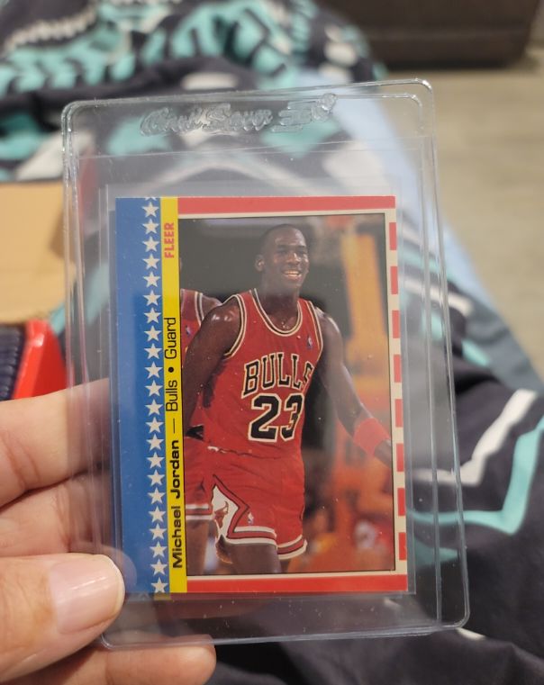 1987 Fleer Sticker #2 Michael Jordan — front