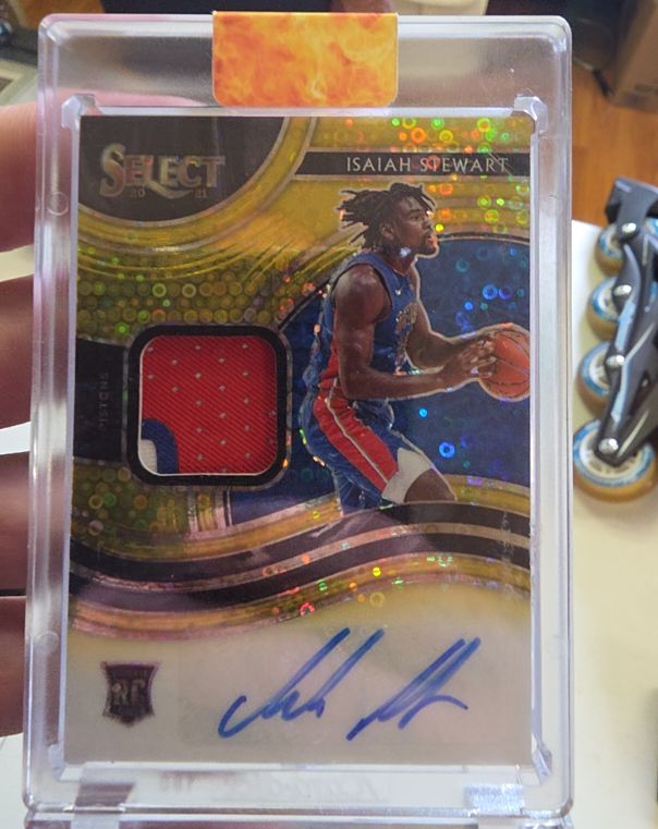 2020-21 Panini Select Isaiah Stewart Rookie Patch Auto — front
