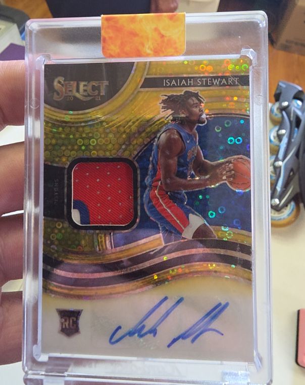 2020-21 Panini Select #RJA-STE Isaiah Stewart Rookie Patch Auto Purple Pulsar Prizm — front
