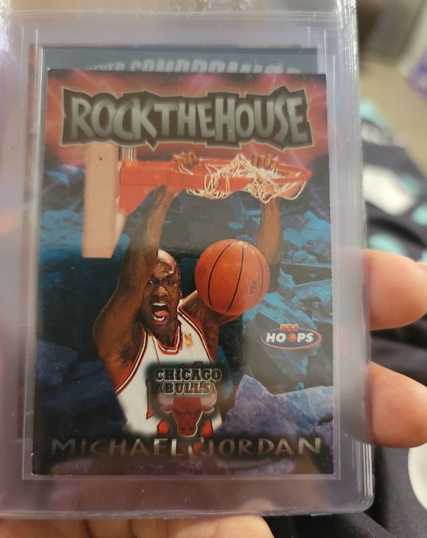 1997 Hoops Rock The House #6 Michael Jordan — front