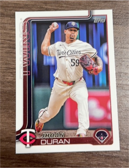 2025 Topps Series 1 #687 Jhoan Duran — front