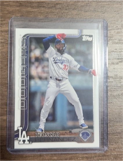 2025 Topps Series 1 #176 Teoscar Hernandez — front