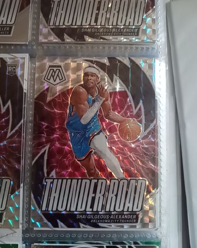 2023-24 Panini Mosaic Thunder Road #4 Shai Gilgeous-Alexander — front