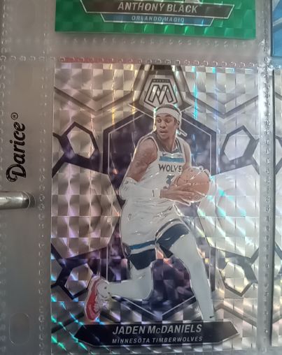 2023-24 Panini Mosaic Jaden McDaniels — front