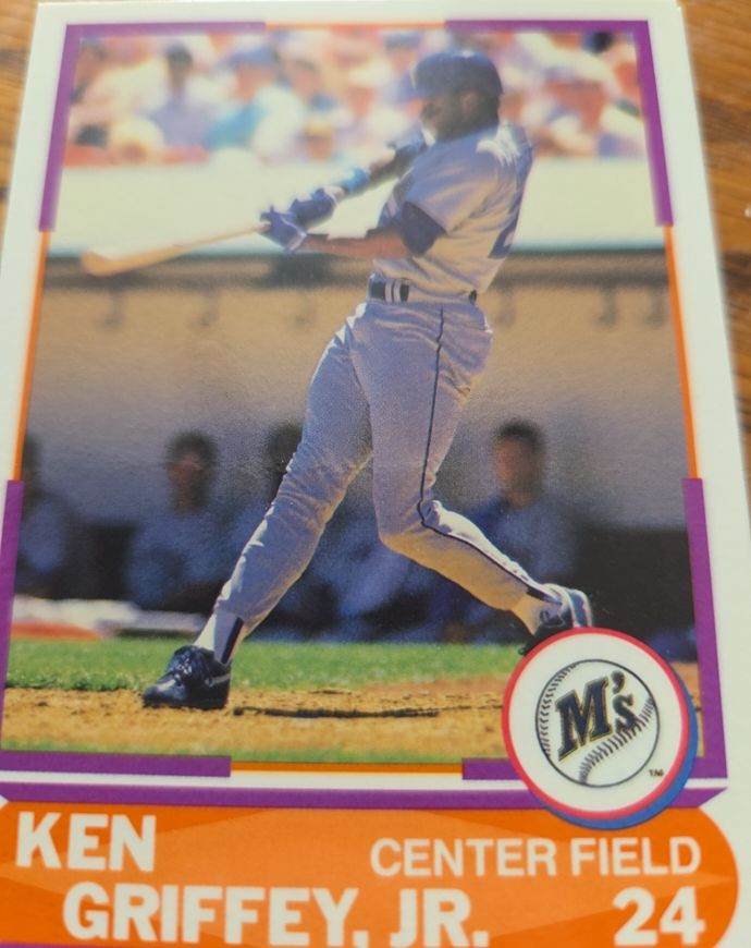 1989 Score Young Superstars II #18 Ken Griffey Jr. — front
