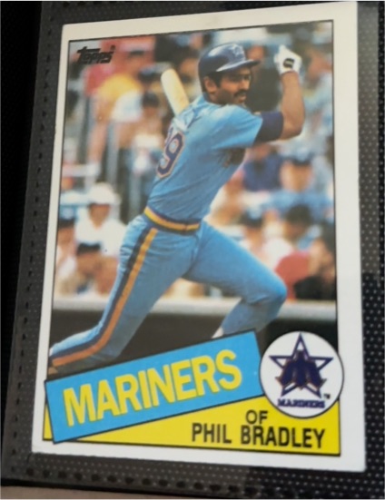 1985 Topps #449 Phil Bradley — front