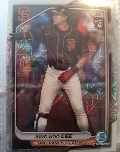 2024 Bowman Chrome #69 Jung-hoo Lee — front