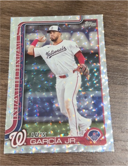 2025 Topps Series 1 #9 Luis Garcia Jr. — front