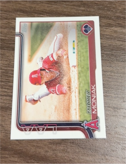 2025 Topps Series 2 #479 Mickey Moniak — front
