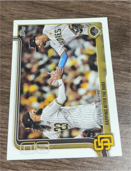 2025 Topps Series 2 #389 Fernando Tatis Jr. Celly Stick — front