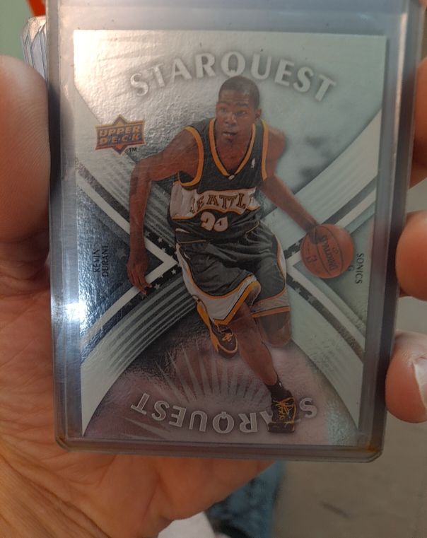 2008-09 Upper Deck First Edition Starquest #SQ-9 Kevin Durant — front