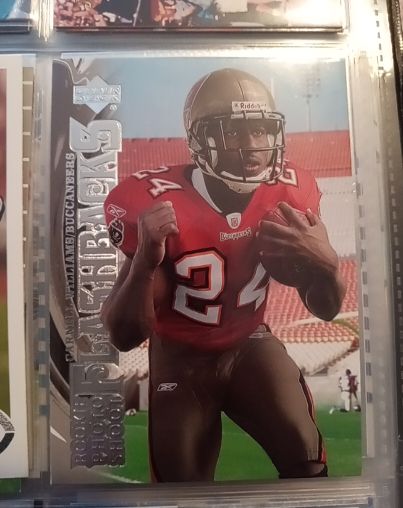 2007 Upper Deck Rookie Exclusive Photo Shoot Flashback #RPS-6 Cadillac Williams — front