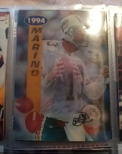 1994 Sportflics Football #120 Dan Marino — front