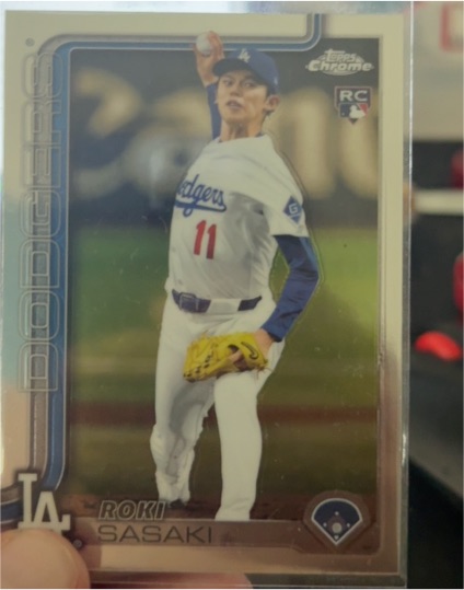 2025 Topps Chrome #217 Roki Sasaki — front
