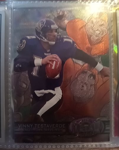 1997 Skybox Metal Universe #14 Vinny Testaverde — front