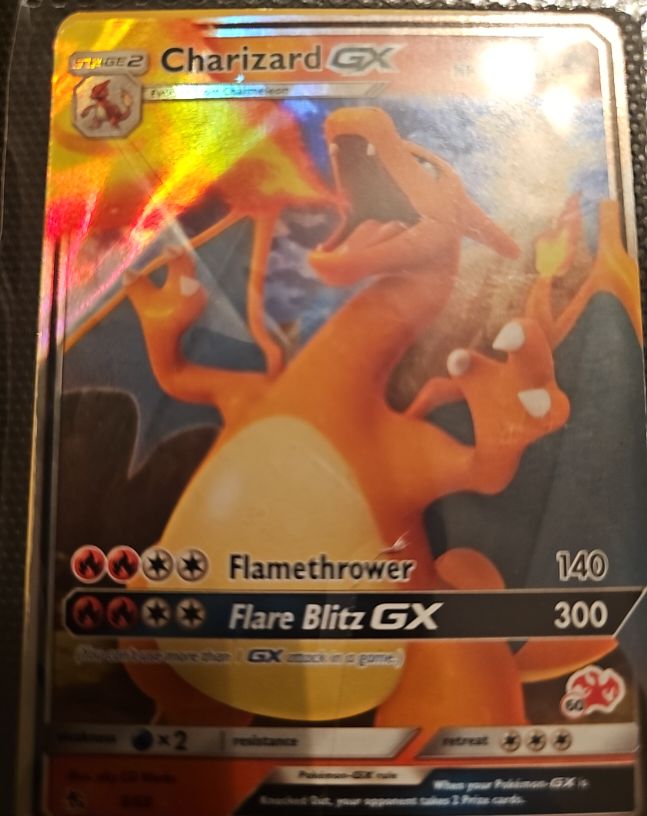 2019 Pokémon Hidden Fates #9 Charizard GX — front