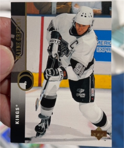 1994-95 Upper Deck #1 Wayne Gretzky — front