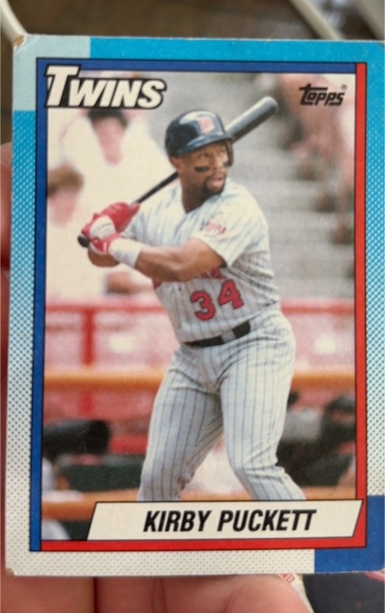1990 Topps #700 Kirby Puckett — front