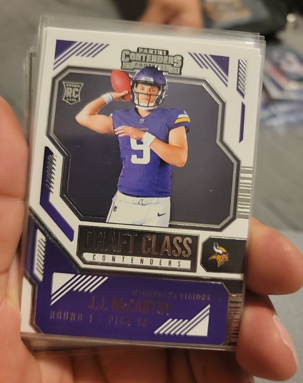 2024 Panini Contenders #8 J.J. McCarthy — front