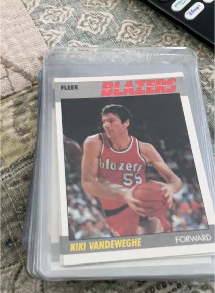 1987-88 Fleer #116 Kiki Vandeweghe — front