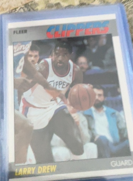 1987-88 Fleer #29 Larry Drew — front