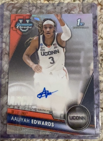 2023-24 Bowman University Chrome #19 Aaliyah Edwards — front