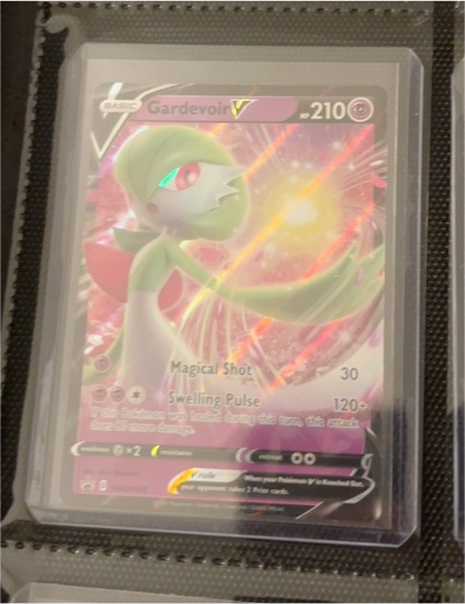 2021 Pokémon SWSH #SWSH105 Gardevoir V — front