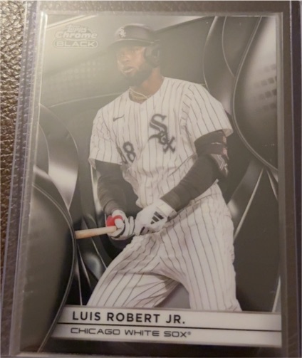 2025 Topps Chrome Black #25 Luis Robert Jr. — front