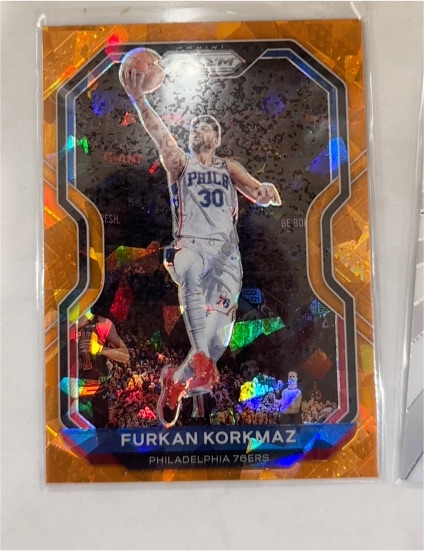 2020-21 Panini Prizm Orange Cracked Ice #160 Furkan Korkmaz — front