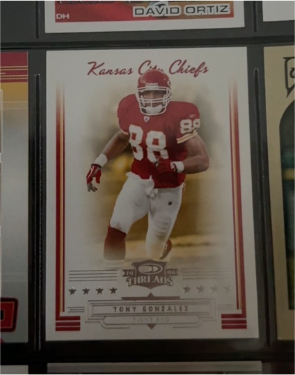 2006 Donruss Threads #54 Tony Gonzalez — front
